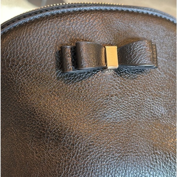 NEW Black faux leather bow crossbody shoulder bag gold hardware Adjustable strap - Picture 8 of 12